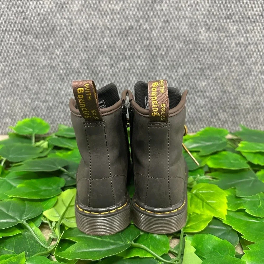 N/A dr martens